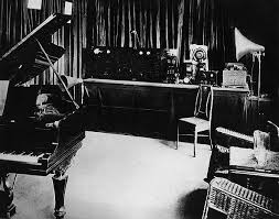 The 1922 studio at KPO, San Francisco Note the two horn microphones (Courtesy: John Schneider)