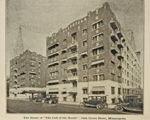 The Oak Grove Hotel in Minneapolis MN with a Flat-top antenna on the roof.