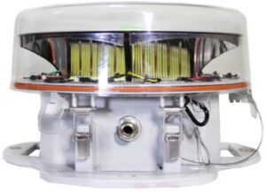 LED beacon light for radio towers